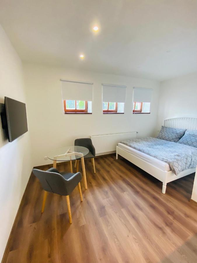 Apartmany V Ulicce Фримбурк Екстер'єр фото